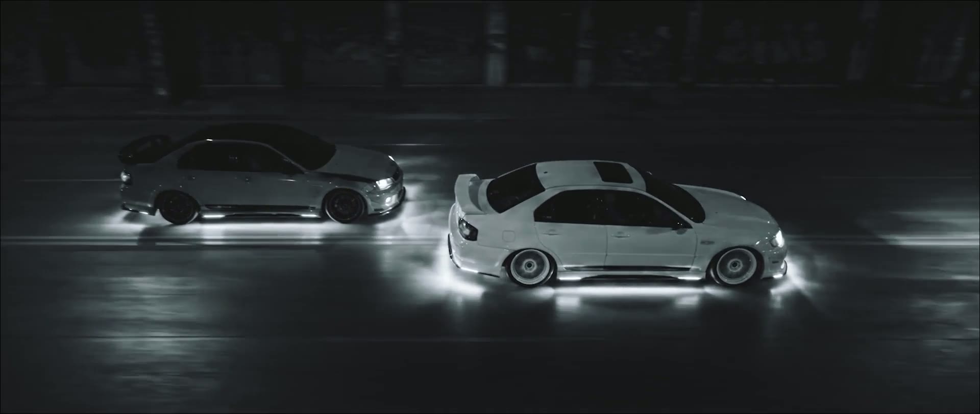 Frame from the Reloxito music video.